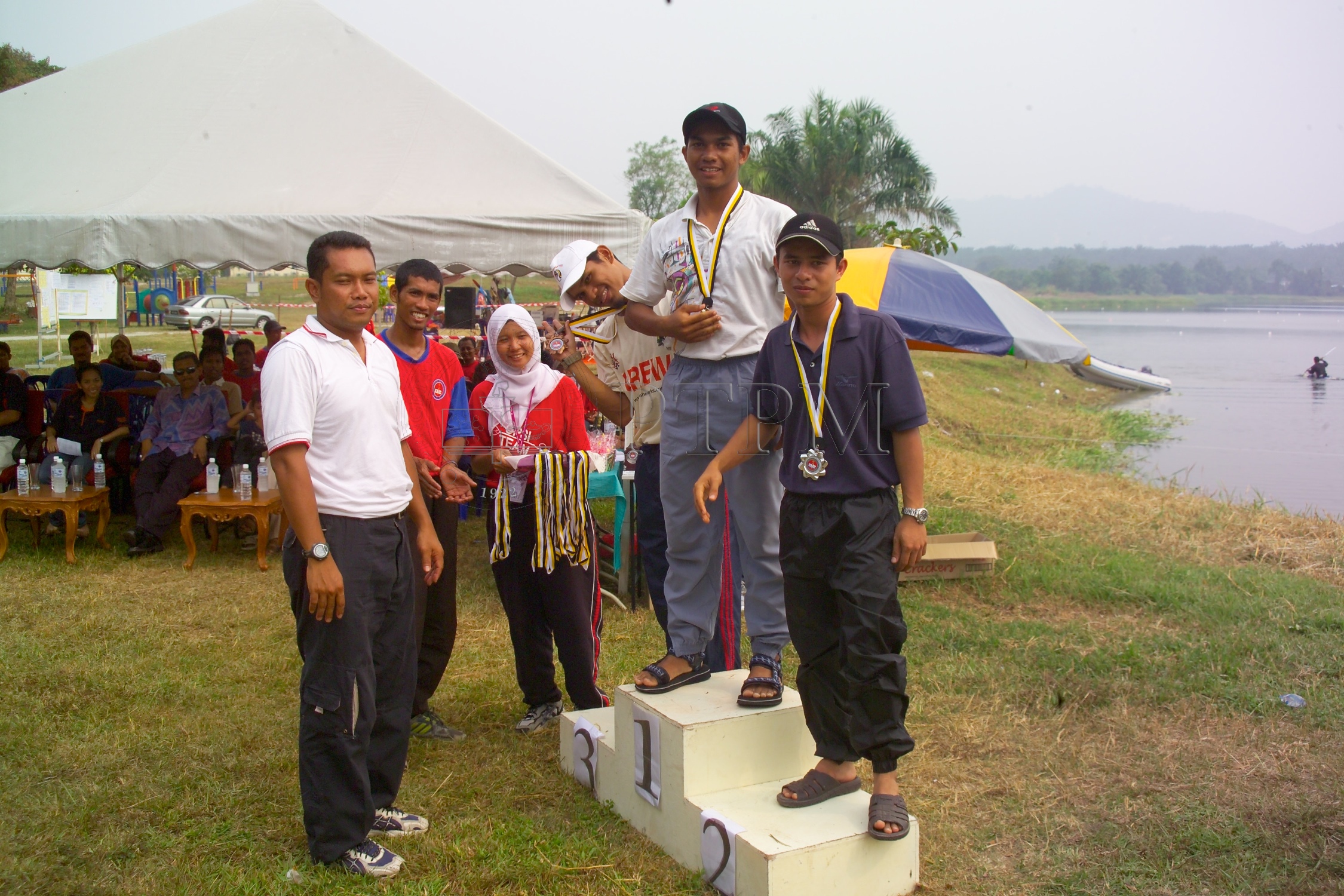 PTPM 05 13 kayak D8XZ8793